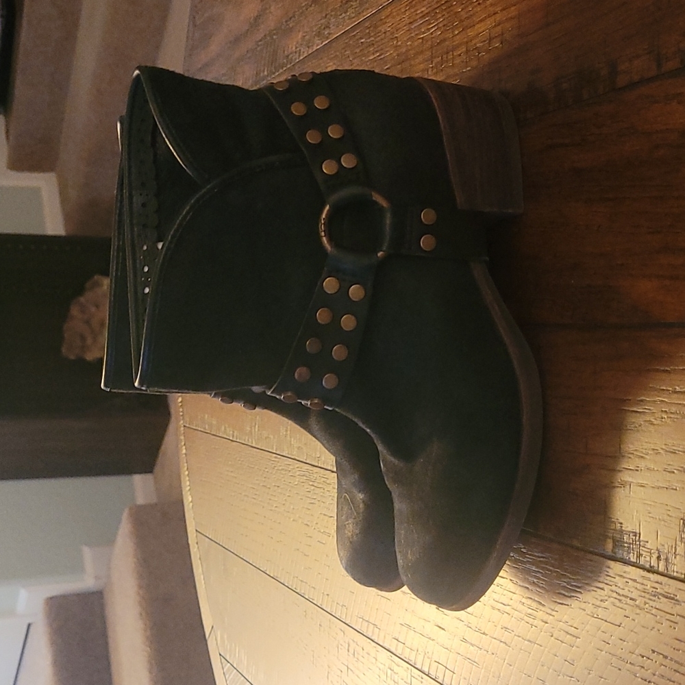 UGG Darling Booties